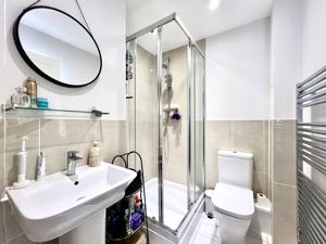 En-Suite- click for photo gallery